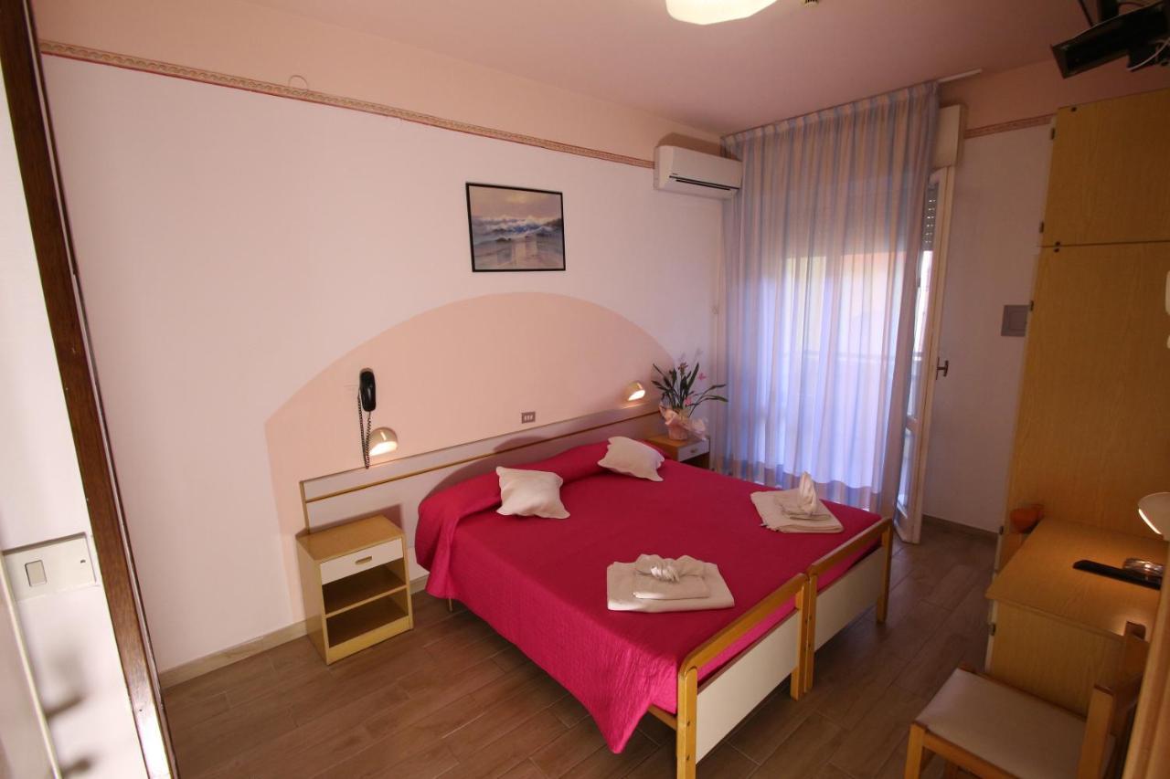 Hotel Colorado Rimini Exterior foto