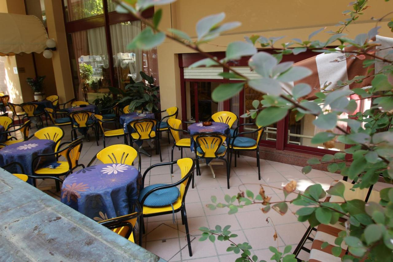 Hotel Colorado Rimini Exterior foto